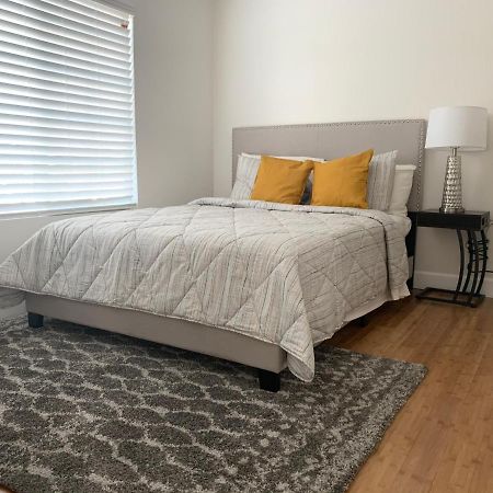 Gated Contemporary 3 Bedroom - 2 Bathroom Home In South La Plus Parking Los Angeles Dış mekan fotoğraf