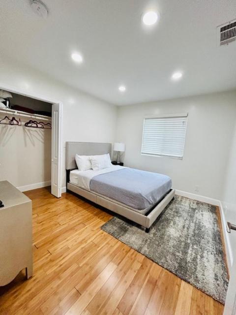 Gated Contemporary 3 Bedroom - 2 Bathroom Home In South La Plus Parking Los Angeles Dış mekan fotoğraf